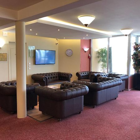 Hotel Altina Pacy-sur-Eure Екстериор снимка