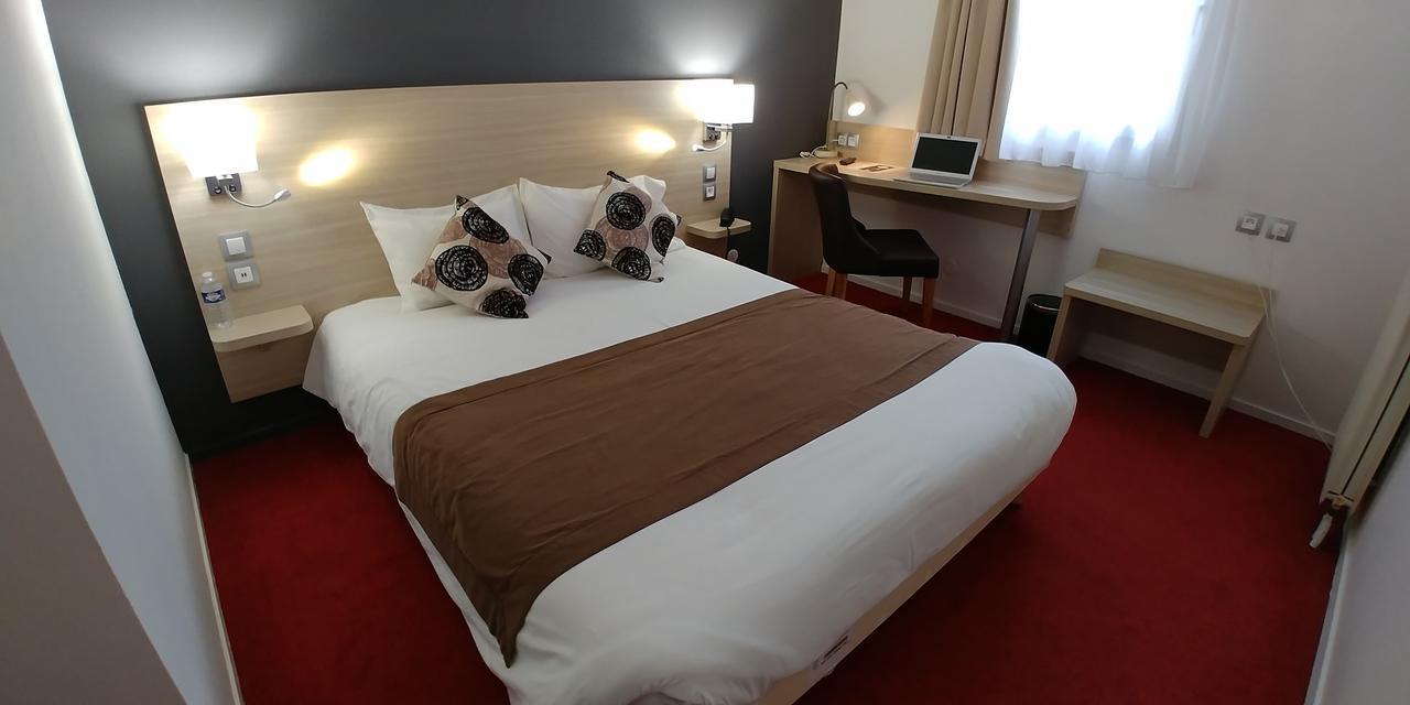 Hotel Altina Pacy-sur-Eure Екстериор снимка