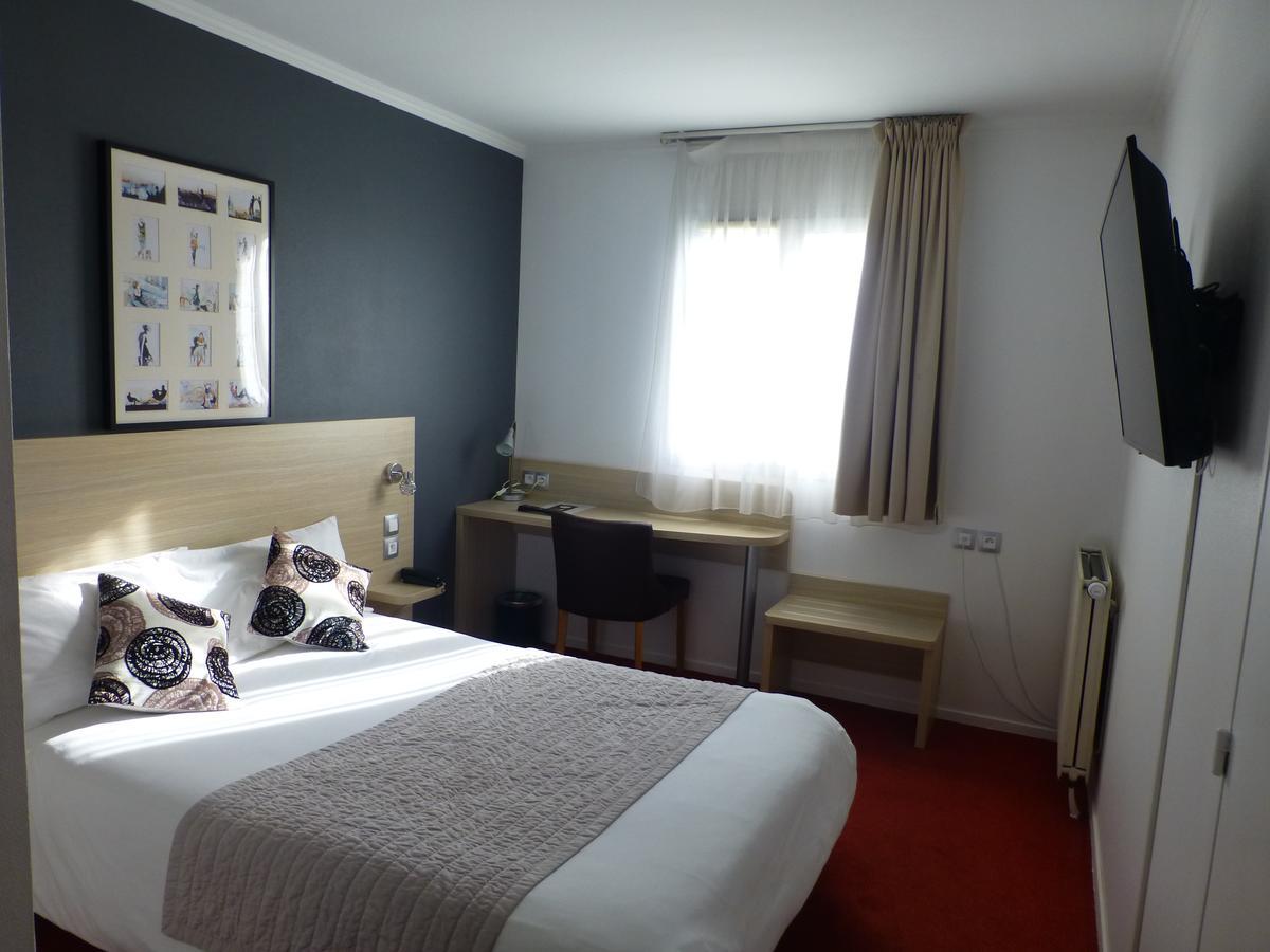 Hotel Altina Pacy-sur-Eure Екстериор снимка