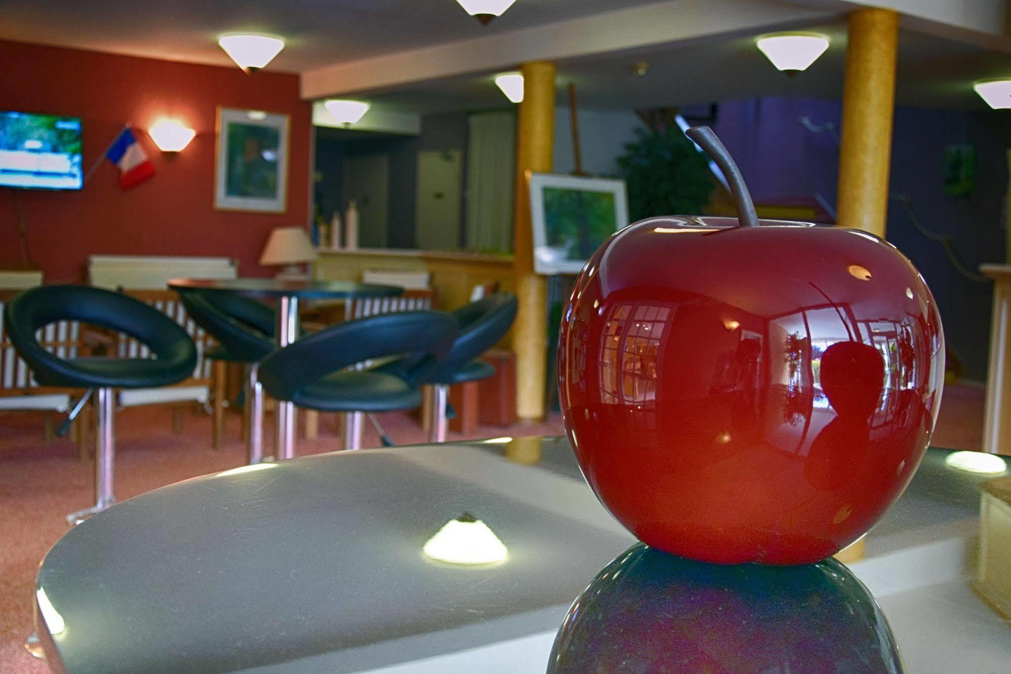 Hotel Altina Pacy-sur-Eure Екстериор снимка