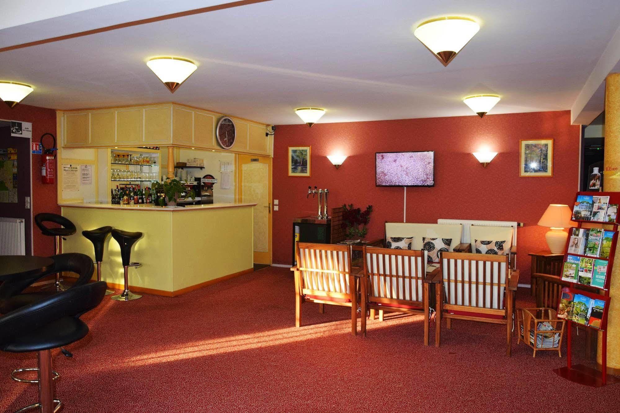 Hotel Altina Pacy-sur-Eure Екстериор снимка