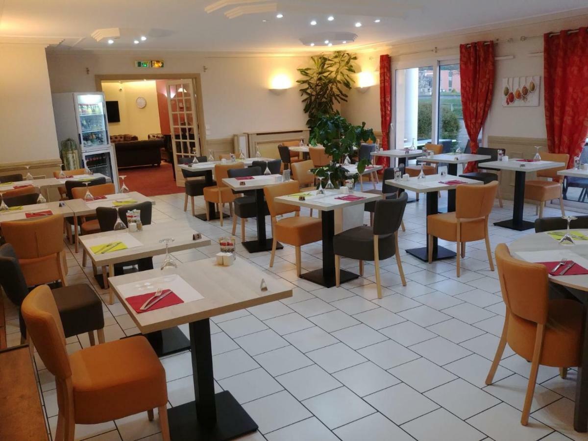 Hotel Altina Pacy-sur-Eure Екстериор снимка