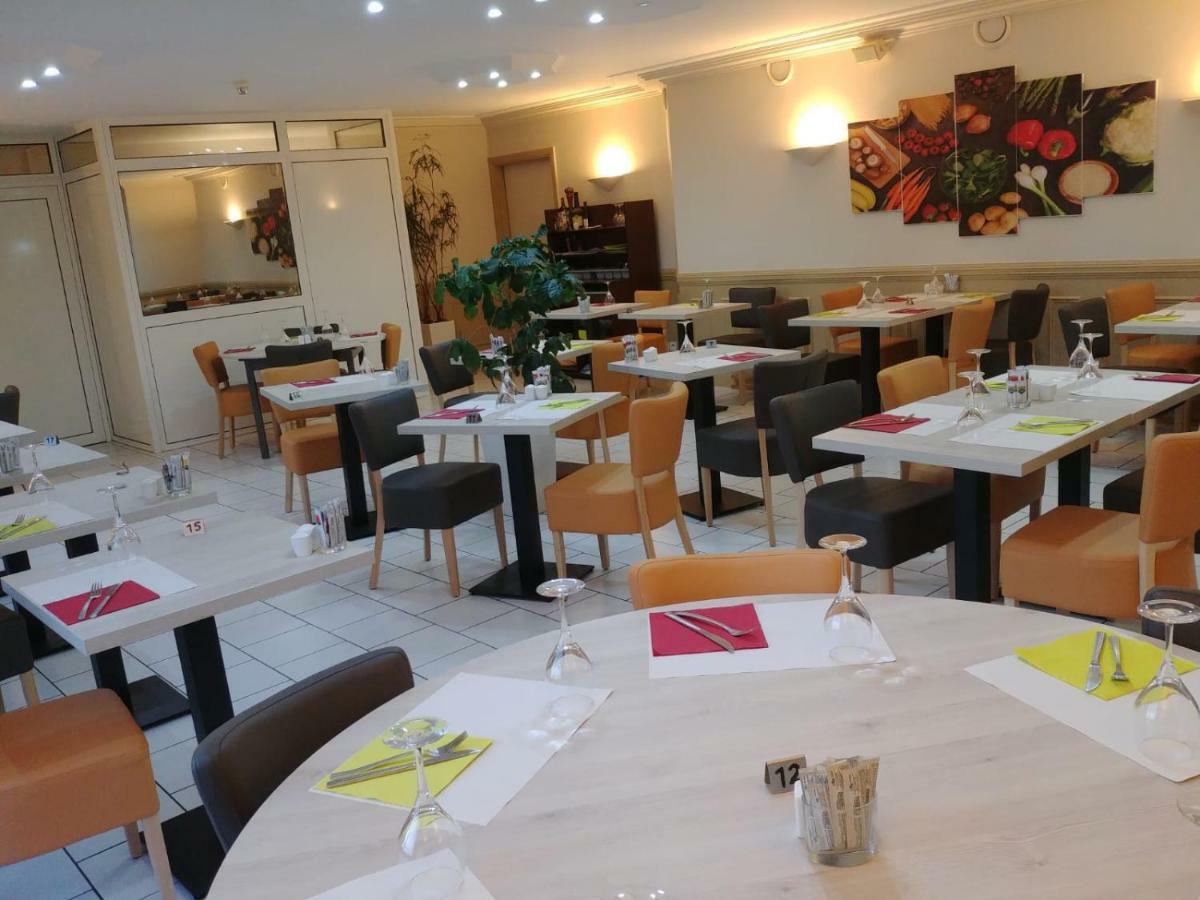 Hotel Altina Pacy-sur-Eure Екстериор снимка
