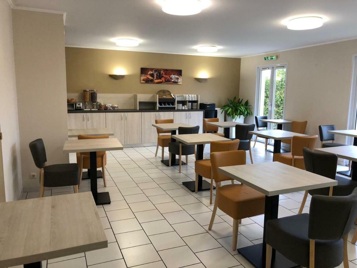 Hotel Altina Pacy-sur-Eure Екстериор снимка