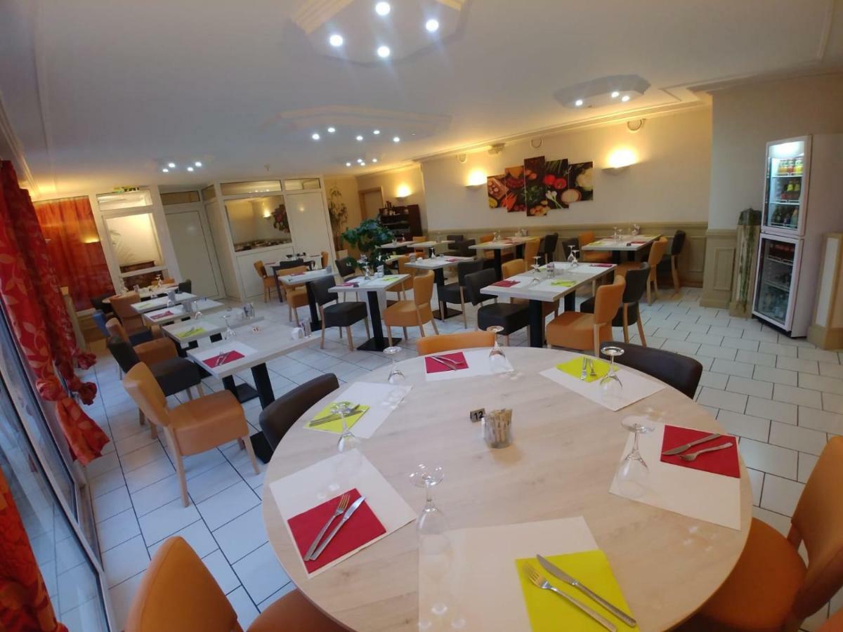 Hotel Altina Pacy-sur-Eure Екстериор снимка