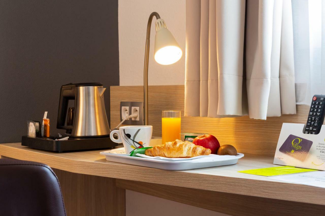 Hotel Altina Pacy-sur-Eure Екстериор снимка