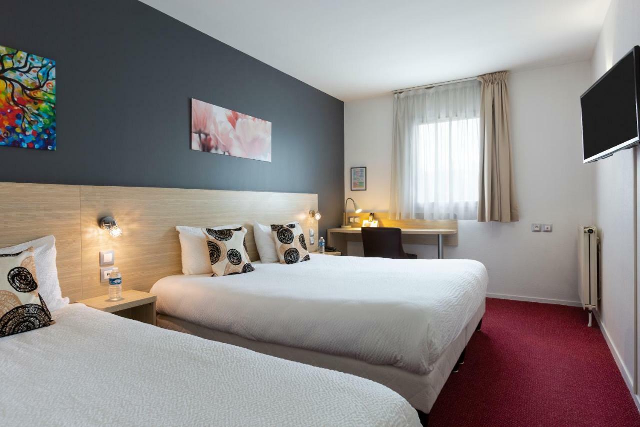 Hotel Altina Pacy-sur-Eure Екстериор снимка